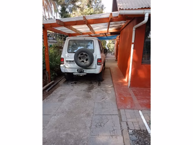 EN VENTA AMPLIA CASA EN CALLE MANSO, MELIPILLA, $ 200 MILLONES