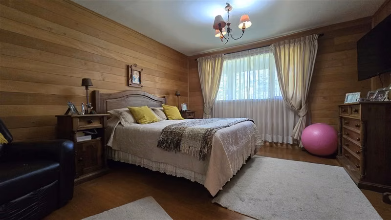 Casa en venta de 9 dorm. en Puerto Varas