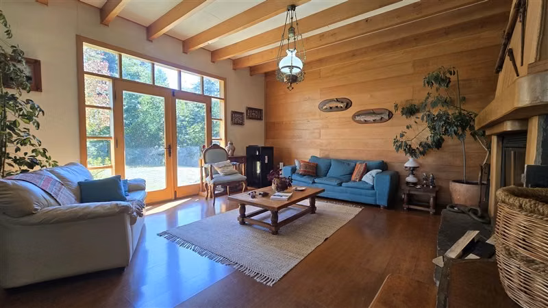 Casa en venta de 9 dorm. en Puerto Varas