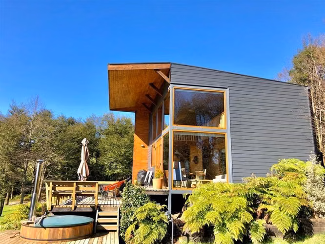 Casa en venta de 9 dorm. en Puerto Varas