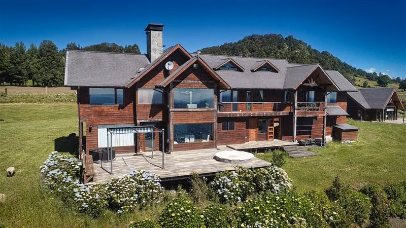 Casa en venta de 7 dorm. en Puerto Octay