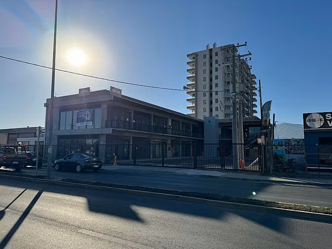 ARRIENDO LOCAL COMERCIAL 235 MT2 QUILLOTA