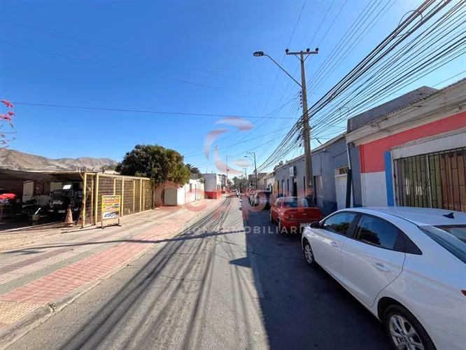 Casa en venta de 7 dorm. en Copiapó