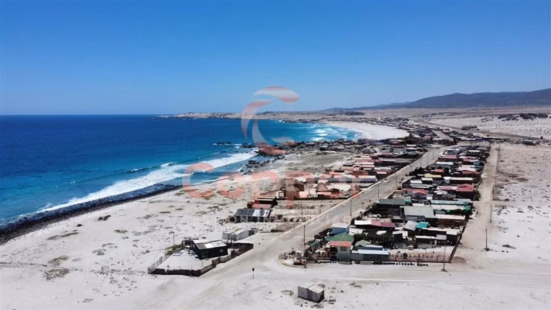 En Venta Terreno con dos casas Independientes, Rodillo