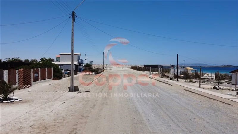 En Venta Terreno con dos casas Independientes, Rodillo