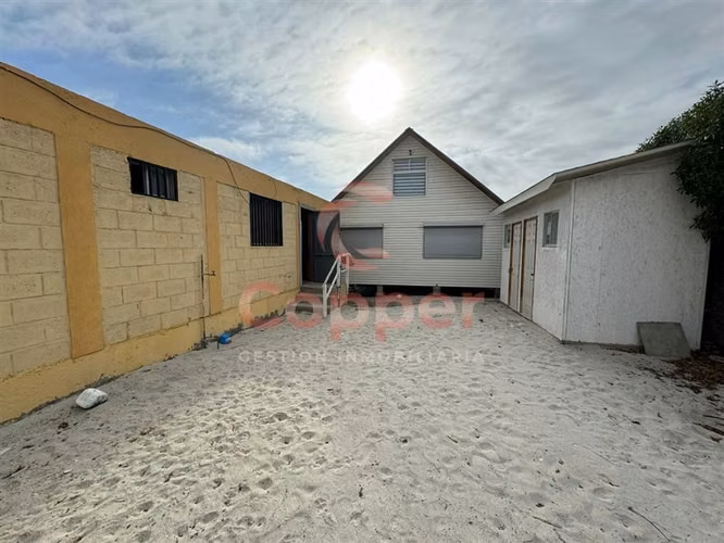 En Venta Terreno con dos casas Independientes, Rodillo