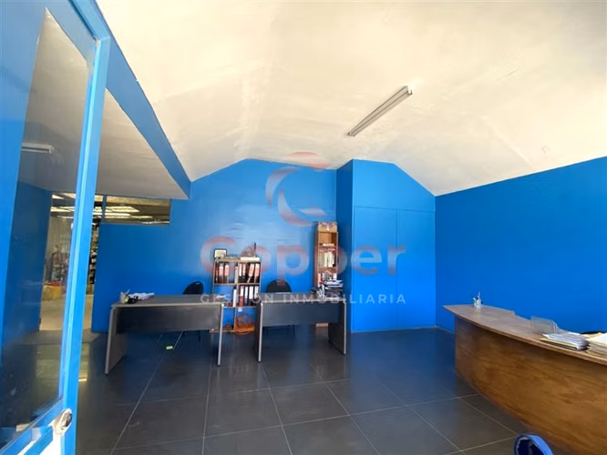 Se Arrienda Propiedad con destino comercial u oficina