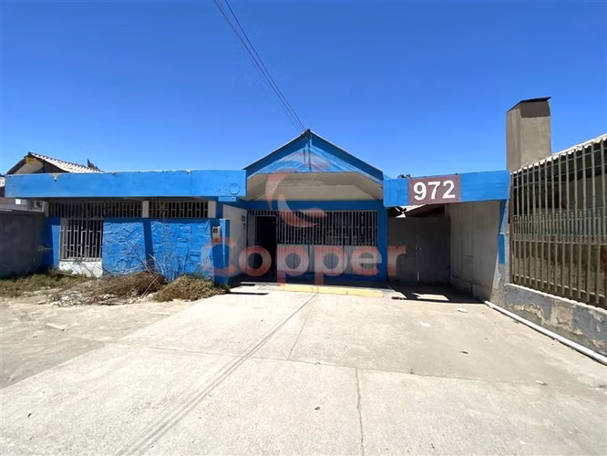 Se Arrienda Propiedad con destino comercial u oficina