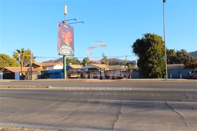 Propiedad en venta en avenida principal de Copiapó