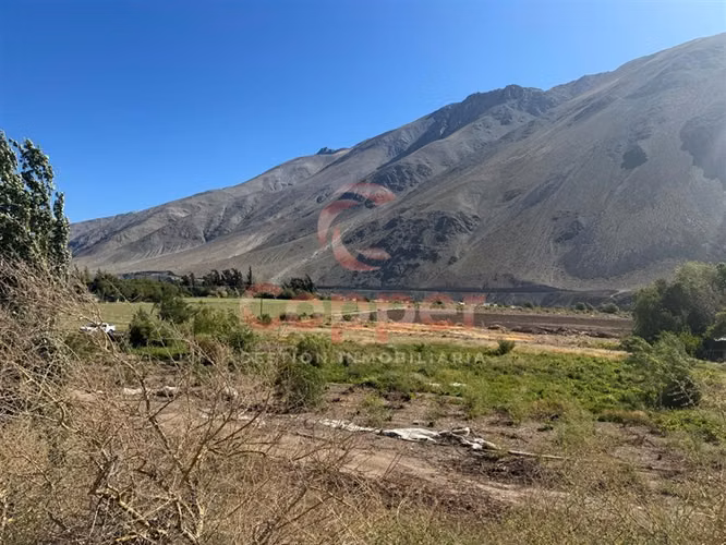 Se Vende Predio Agrícola con Derechos de Aguas, Transito
