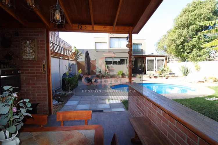 Casa en venta de 4 dorm. en Copiapó