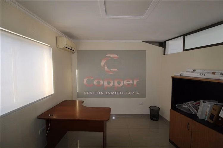 Arriendo de Oficinas y Bodegas, Sector Industrial Paipote