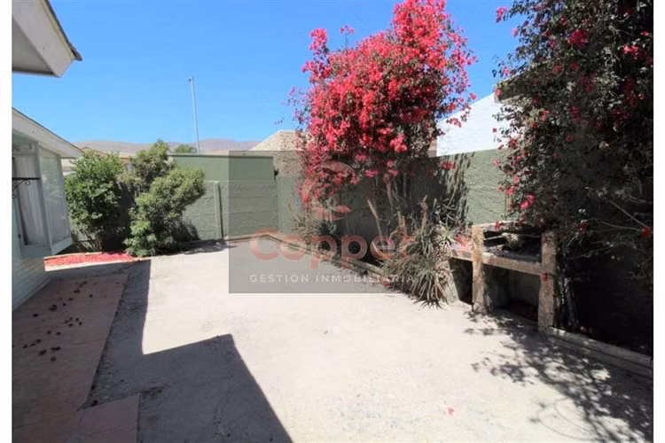 Casa en venta de 5 dorm. en Copiapó
