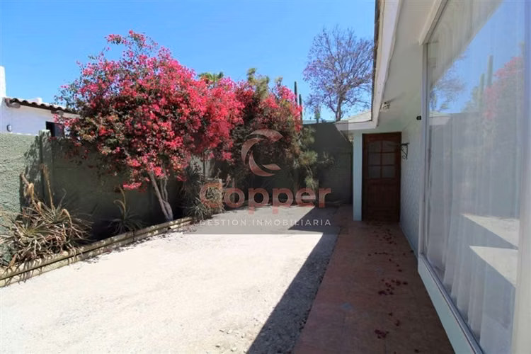 Casa en venta de 5 dorm. en Copiapó
