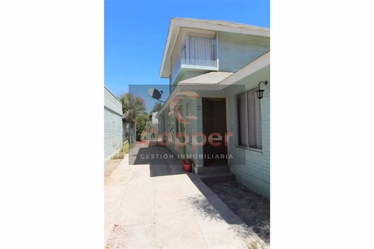 Casa en venta de 5 dorm. en Copiapó