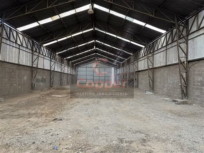 Se Arrienda Galpón con Oficinas, Sector Oriente, Copiapó