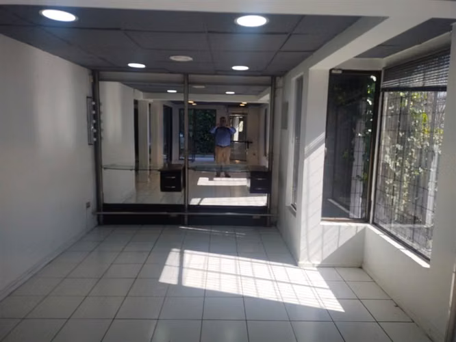 Local Comercial en arriendo en Vitacura - Imagen 4
