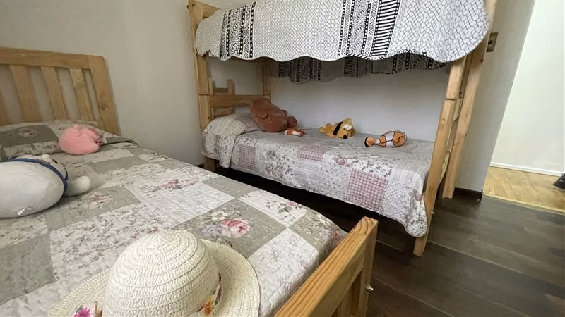 Nueva, hermosa y amplia de 4 dorm. en Lonquen Talagante