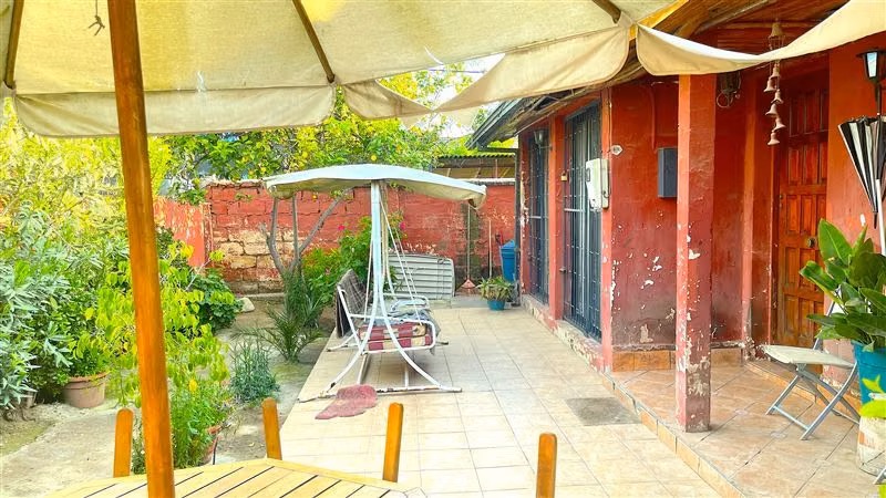 Casa apta para uso comercial gran frente estacionamientos