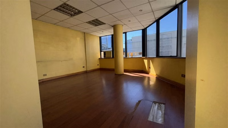 Gran Oficina en arriendo sector Bolsa de Comercio,opción Vta