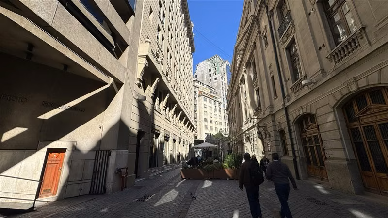 Gran Oficina en arriendo sector Bolsa de Comercio,opción Vta