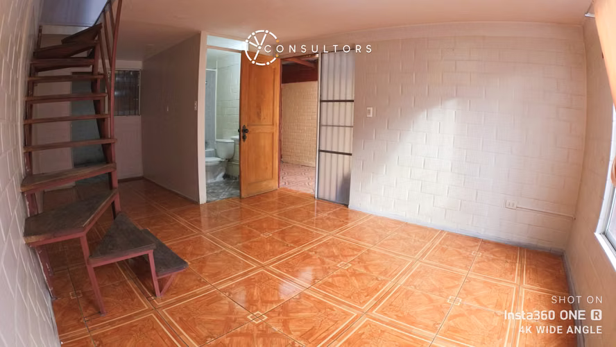 Arriendo Casa Pasaje Tokio, Quilicura / Estacionamiento