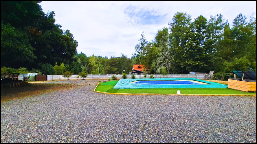 Amplia Parcela con piscina y Quincho.  (152176)
