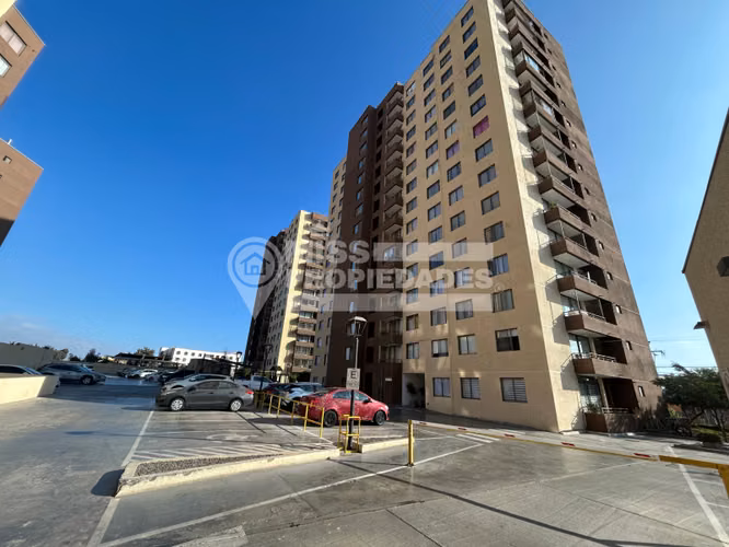 VENDE DEPARTAMENTO EN SECTOR NORTE