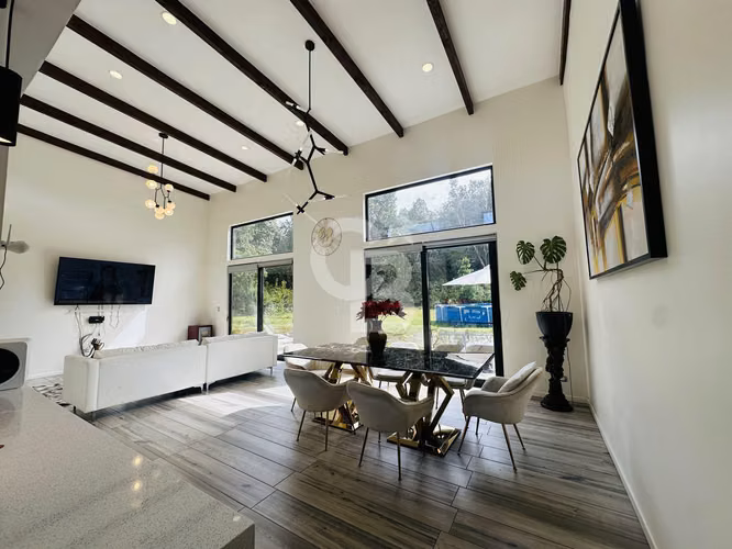 2 Casas Modernas en parcelación Lomas de Coihuin.