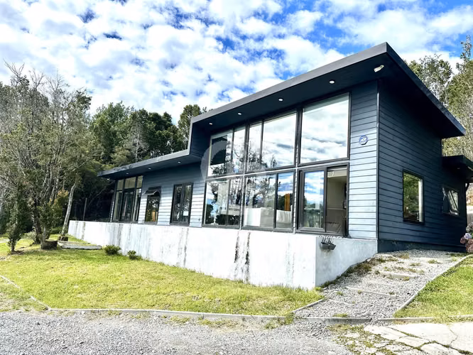 2 Casas Modernas en parcelación Lomas de Coihuin.