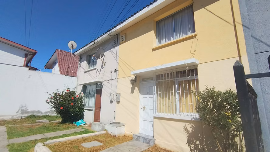 VENTA LINDA CASA 3 DORMITORIOS 1 BAÑO EN  COQUIMBO