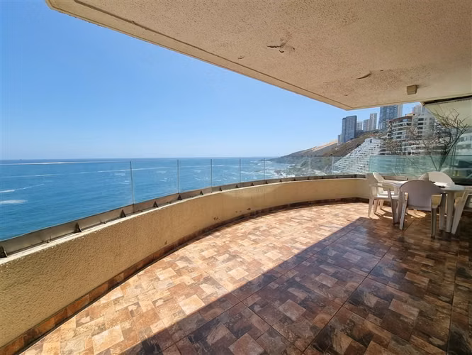 Departamento en venta de 3 dorm. en Viña del Mar