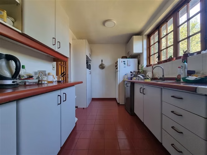Casa en venta de 4 dorm. en La Reina