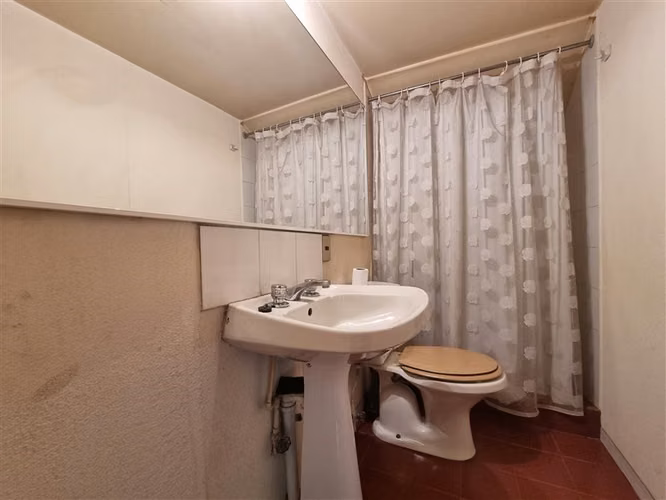 Casa en venta de 4 dorm. en La Reina
