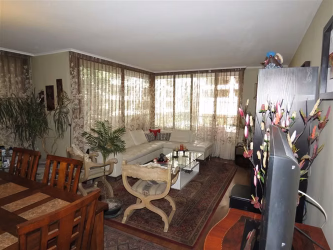 Departamento en venta de 4 dorm. en Las Condes