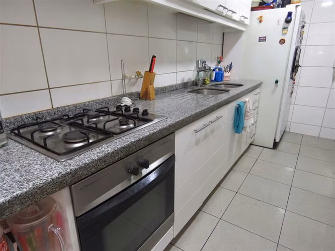 Departamento en venta de 4 dorm. en Las Condes