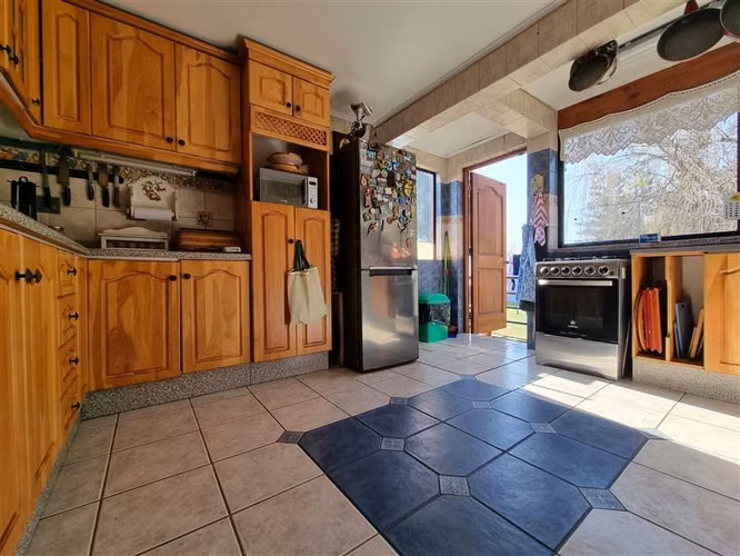 Casa en venta de 5 dorm. en Peñaflor