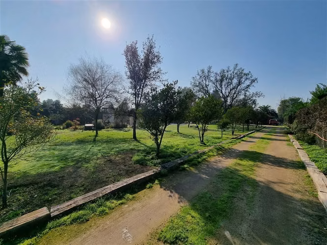 Casa en venta de 5 dorm. en Peñaflor