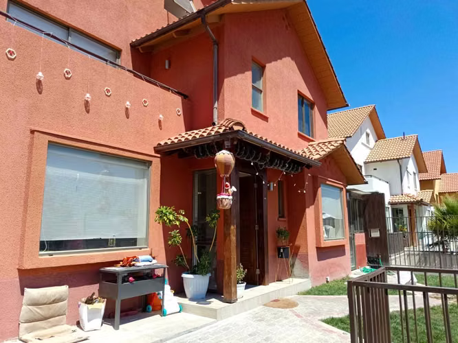Moderna Vivienda con Excelente conectividad (152327)