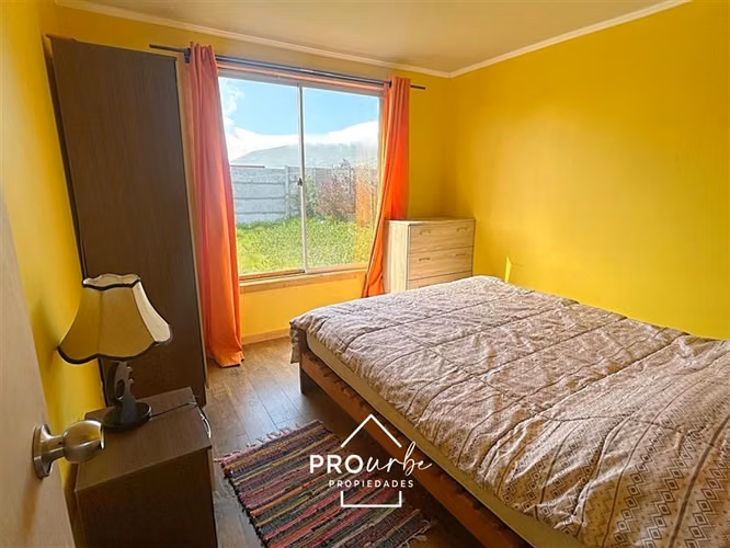 Semi nueva, gran terreno, 5 dormitorios, Bajo Precio!