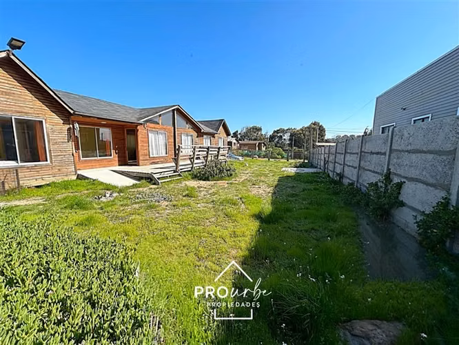Semi nueva, gran terreno, 5 dormitorios, Bajo Precio!