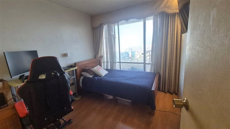 Departamento en venta de 3 dorm. en Las Condes