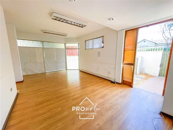 Casa en arriendo de 14 dorm. en Las Condes