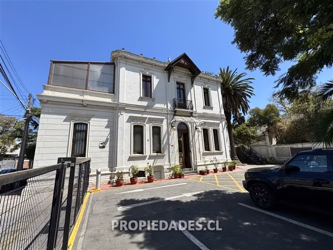 Casa en venta de 14 dorm. en Providencia - Imagen 4