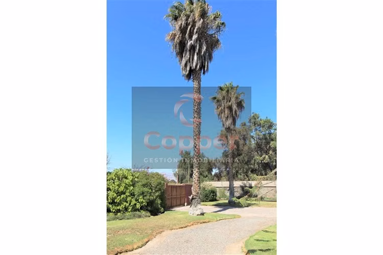 Se vende casa estilo colonial en zona residencial
