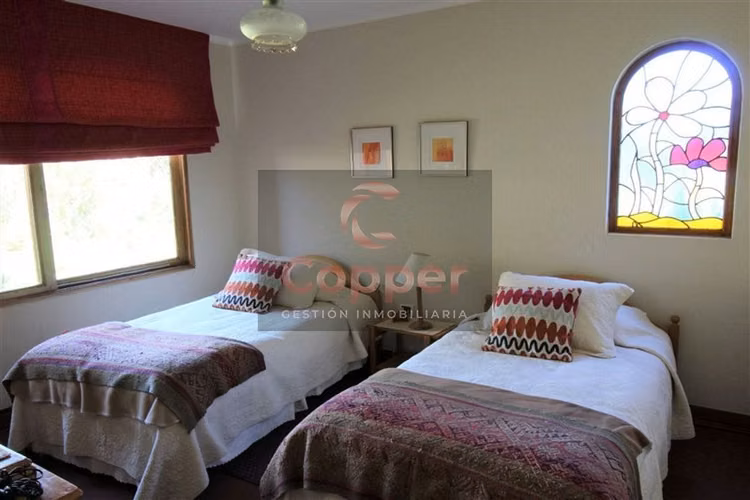 Se vende casa estilo colonial en zona residencial