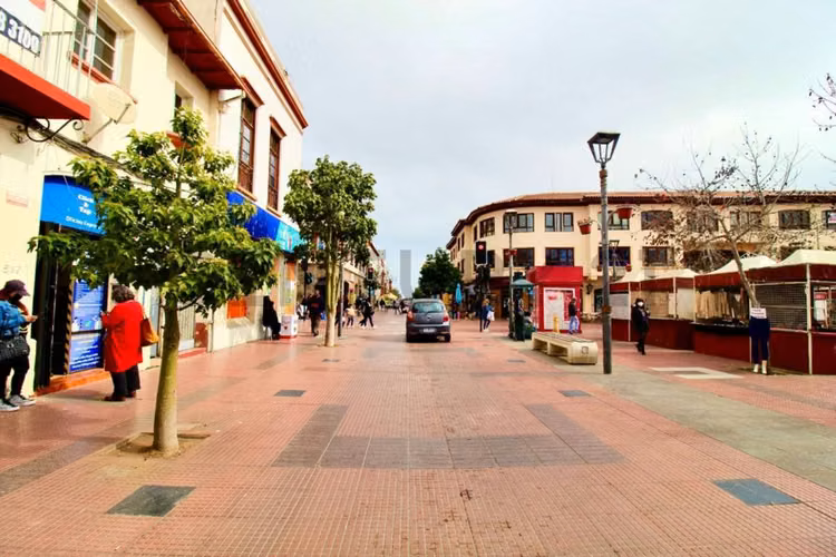 Arriendo local comercial en centro La Serena