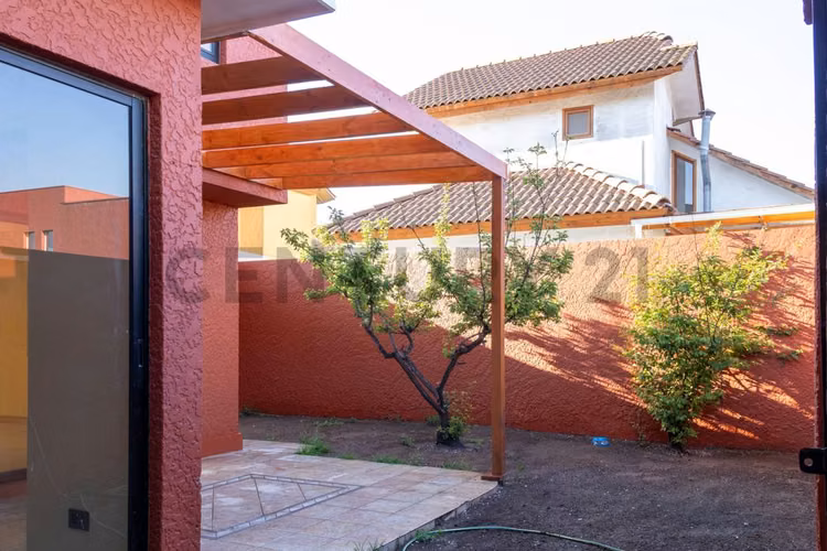 Vendo casa espaciosa en sector San Joaquín