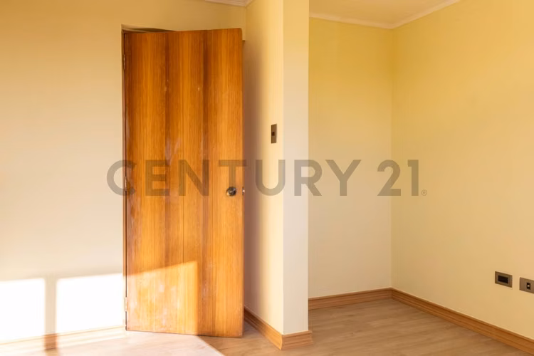 Vendo casa espaciosa en sector San Joaquín