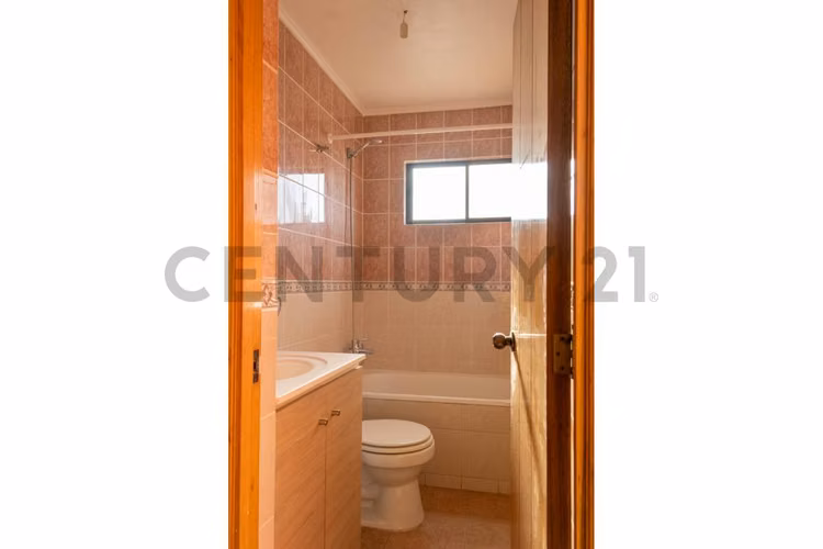 Vendo casa espaciosa en sector San Joaquín